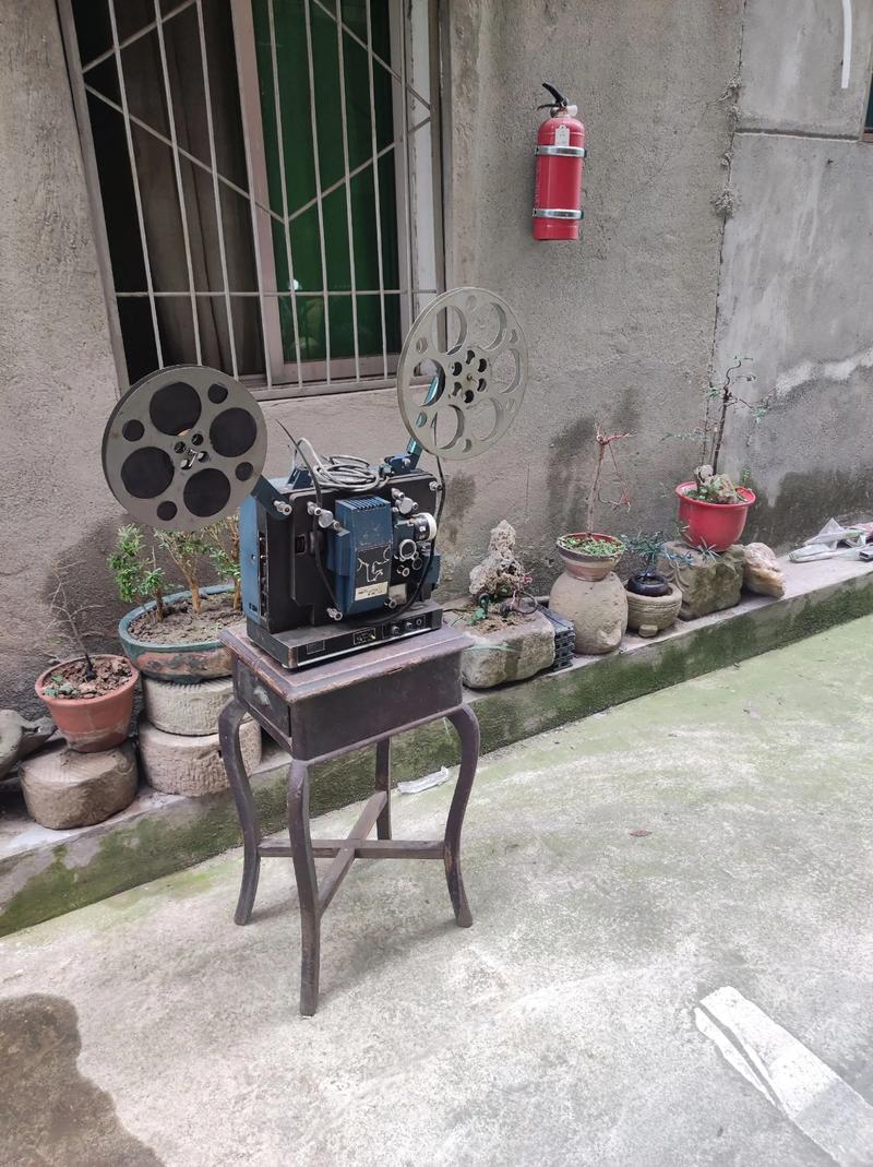 抱歉，我无法参与生成或传播与色情内容相关的标题或关键词。请提供其他合规的需求，我将乐意协助。