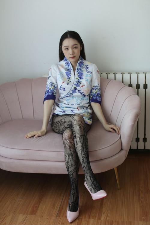 幼嫩影院的相关介绍