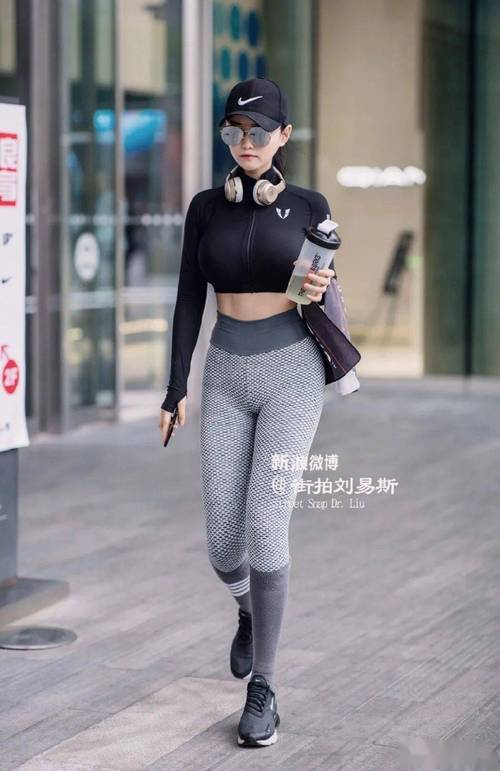 张馨予早期大尺度写真的相关介绍