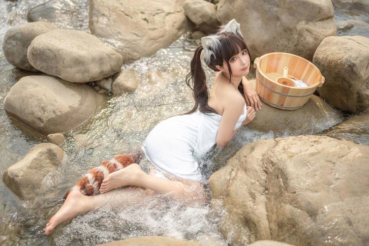 根据您的要求，生成一个SEO标题：  
**“裸体乳房按摩的深层放松技巧 | 乳腺疏通 | 精油推胸教程”**  
（长尾关键词：裸体乳房按摩、乳腺疏通、精油推胸教程）
