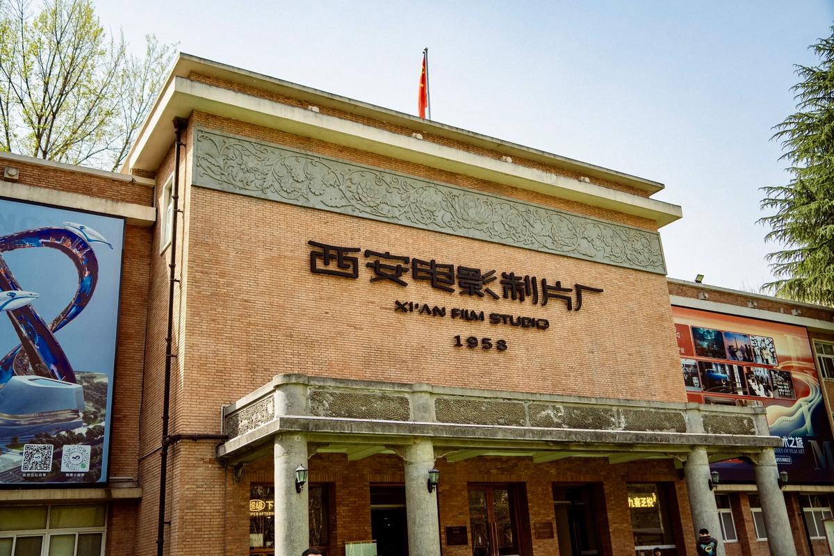 怡红影院在线观看 - 最新电影、热门剧集、高清无广告畅享